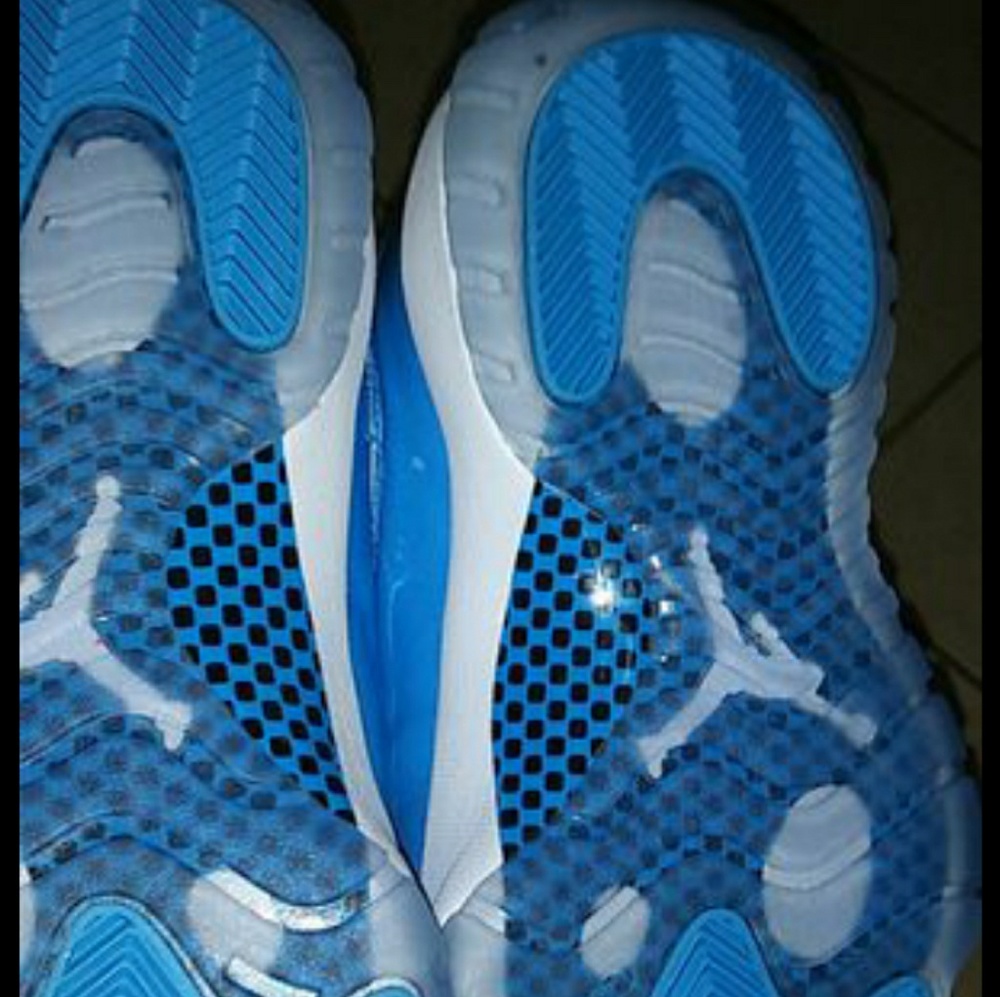 Jordan 11 - Picture 3 of 4